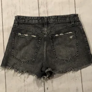 Abercrombie and Fitch gray distressed denim shorts thumbnail 3