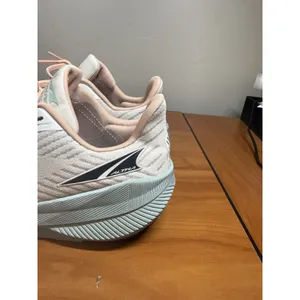 Altra FWD Experience Women Sz 7 W AL0A82CJ110 White Peach Running Shoes Sneakers thumbnail 2