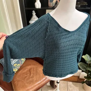 Free People Cotton Sweater – Size XS – High-Low Hem – Oversized Fit thumbnail 5