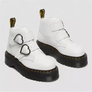 Dr. Martens AirWair Devon Heart White Leather Platform Boots size 5 thumbnail 1