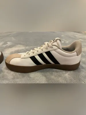 Women’s Adidas White Leather Sneakers Blue Stripes Tan Suede Toe/Heel Size 6 thumbnail 5
