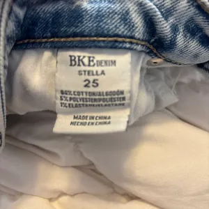 BKE Shorts Jean thumbnail 4
