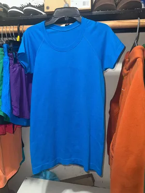 Lululemon Swiftly Tech Short Sleeve thumbnail 1