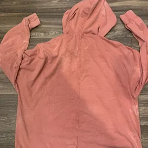 Free People Movement oversized lightweight hoodie. Size: S. Distressed thumbnail 5