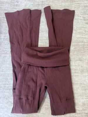 OFFLINE By Aerie Ribbed Pocket Foldover Flare Legging size xs thumbnail 3
