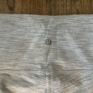 lululemon athletica Gray Leggings for Active Comfort thumbnail 3