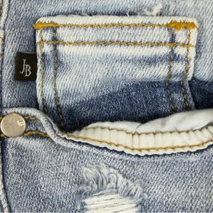 Women’s Judy Blue Denim Frayed Paint Splash Shorts Size L thumbnail 7