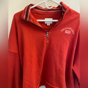 American Eagle Red Cropped Sweatshirt thumbnail 3