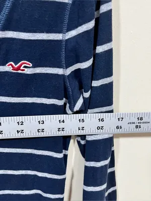 Hollister Co. navy blue and gray striped 3/4-sleeve V-neck babydoll top large thumbnail 3