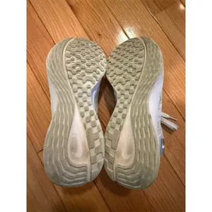 Nike Renew Serenity Run Women's Road Running Shoes Pure Platinum Gray size 11 thumbnail 5