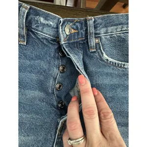 Free People We the Free Size 28 Jean Shorts Denim Ripped Button Fly #AA5-5‎ thumbnail 7