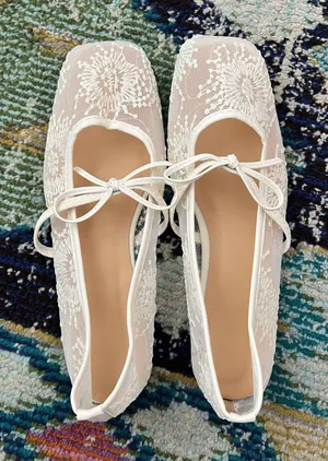 Ballet Flats White Size 9 thumbnail 1