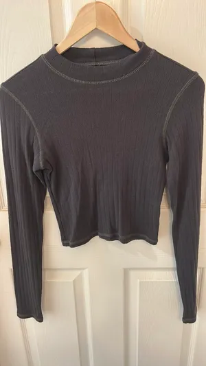 American Eagle Crop Top thumbnail 1