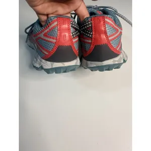 Columbia Women's waterproof hiking and outdoor sneakers Sz 8.5 thumbnail 10