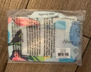 Vera Bradley NIP Zip ID Case Marian Floral Signature Cotton. thumbnail 3