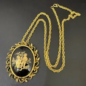 Vintage Unsigned Victorian Revival Cherubs Gemini Zodiac Cameo Pendant Necklace thumbnail 2