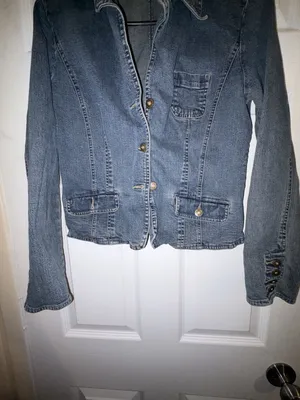 SO So Right Denim Jean Jacket Blazer Style with Button Detail Cuffs thumbnail 4