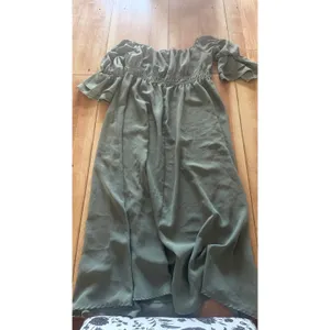 SHEIN Sage Green Off the Shoulder Smocked Maxi Dress Size M 6 Maternity Friendly thumbnail 4