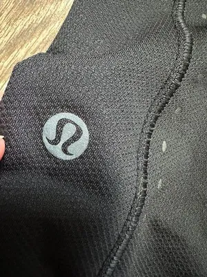 Lululemon Black Tank thumbnail 3