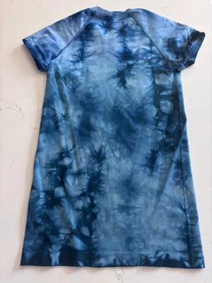 Blue Tie-Dye Lululemon Swiftly Tech thumbnail 2