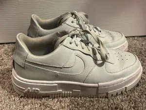 Blue nike Air Force pixel thumbnail 1