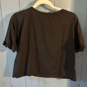 Black Skeleton Graphic Crop T-Shirt | Size Medium thumbnail 3