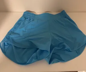 Lululemon Hotty Shorts Hot 4" thumbnail 1