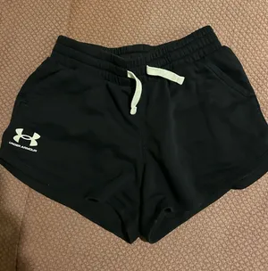 Under Armour Shorts thumbnail 1