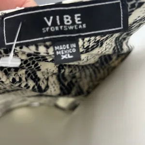 Vibe snake print extra large cropped stretchy cami Black Size XL thumbnail 5