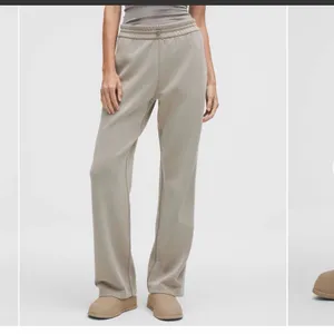 Lululemon Softstreme High Rise Pants Sz 0 Straight Leg Warm Ash Grey W5EGTS thumbnail 2