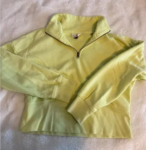 Universal Threads Neon Green Cropped Quarter Zip thumbnail 1