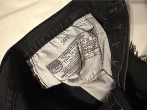 Levi’s 501 denim shorts  thumbnail 4
