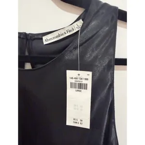 Abercrombie & Fitch Black Satin Keyhole Back Tank Top Blouse Large NWT thumbnail 2
