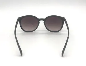 Black Sunglasses 🌸Free w/ any Bundle purchase thumbnail 3