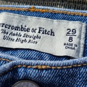 Abercrombie & Fitch The Ankle Straight Ultra High Rise Women's 29/8 thumbnail 9