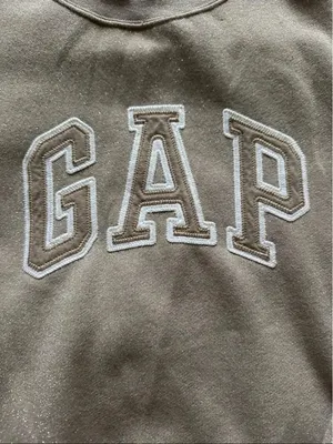 Gap sweatshirt  thumbnail 2