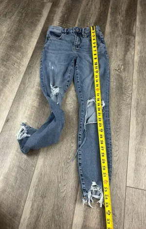 Good American Distressed Jeans thumbnail 13