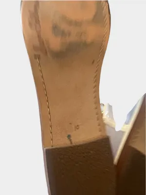 Sam Edelman Gigi Pearl Patent Leather T-Strap Sandals Porcelain Pearl Size 10 thumbnail 4