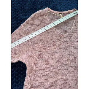 Free People Women's Pink‎ Oversized Sweater Size Small thumbnail 7