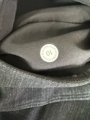 Lululemon Here to There Pants Size 10 Black Pull On Stretch 28” Inseam thumbnail 6