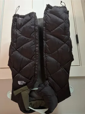 The North Face Womens Quilted Vest in Brown thumbnail 1