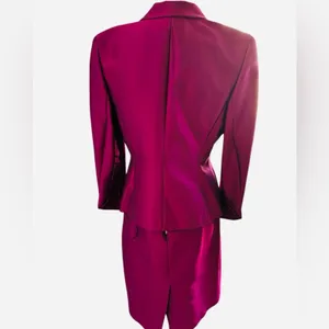 Badgley Mischka Fuchsia Skirt Suit Set Crystal Button Blazer Pencil Skirt Sz 10 thumbnail 4