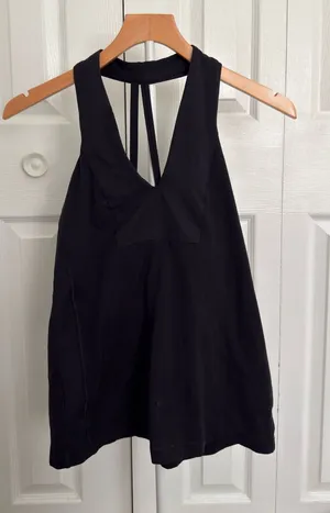 Lululemon Flowy Top thumbnail 1