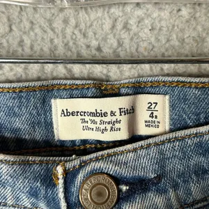 Abercrombie & Fitch‎ Jeans Womens 27/4 Blue '90s Straight Ultra High Rise Jeans thumbnail 3