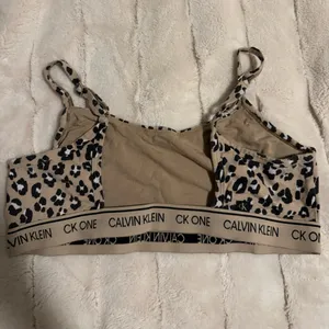 Calvin Klein Bralette thumbnail 3