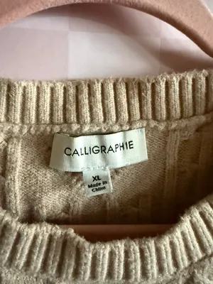 Sweater Size XL thumbnail 2