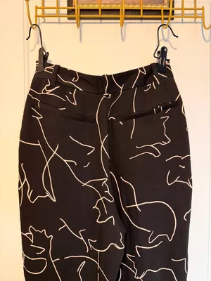 Babaton Aritzia Abstract Cat Line Art Print Trousers thumbnail 3