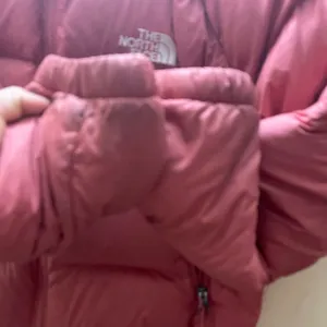 The North Face Pink Puffer Jacket 550 thumbnail 10