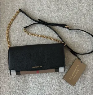 NWT Burberry Henley Leather Crossbody Purse thumbnail 1