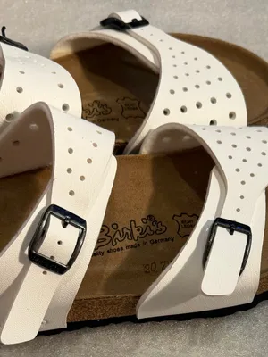 Birkis Women’s White Perforated Dual-Buckle Sandals NWOT thumbnail 6